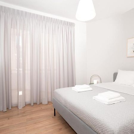 Blue Avra Apartment By A&D Properties Pórto Ráfti Esterno foto